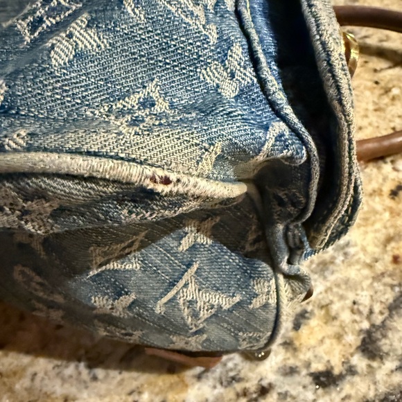 Louis Vuitton Blue and Brown Shoulder Bag with Monogram - Picture 9 of 16